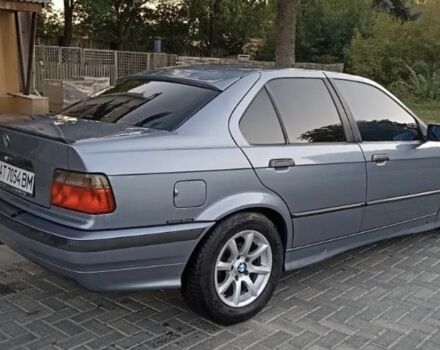 Серый БМВ 3 Серия, объемом двигателя 1.8 л и пробегом 350 тыс. км за 2300 $, фото 3 на Automoto.ua