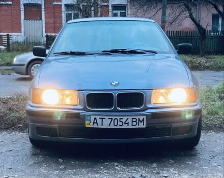 Серый БМВ 3 Серия, объемом двигателя 1.8 л и пробегом 350 тыс. км за 2300 $, фото 1 на Automoto.ua