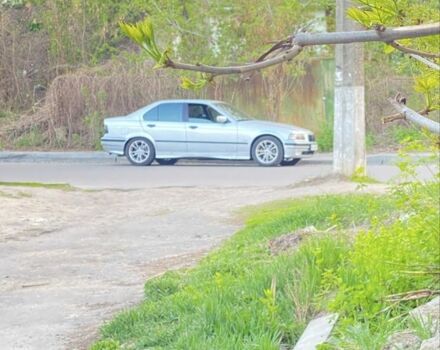 Серый БМВ 3 Серия, объемом двигателя 2 л и пробегом 400 тыс. км за 3800 $, фото 8 на Automoto.ua