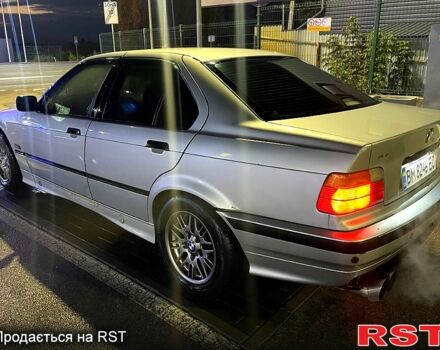 Серый БМВ 3 Серия, объемом двигателя 2.5 л и пробегом 328 тыс. км за 4000 $, фото 2 на Automoto.ua