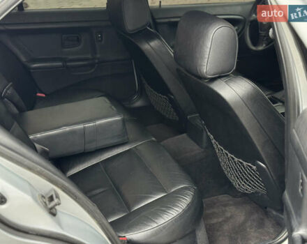 Серый БМВ 3 Серия, объемом двигателя 1.8 л и пробегом 254 тыс. км за 3550 $, фото 10 на Automoto.ua