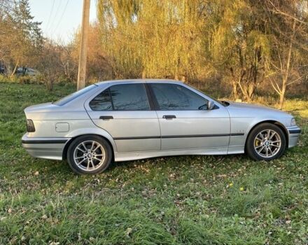 Серый БМВ 3 Серия, объемом двигателя 2 л и пробегом 400 тыс. км за 3800 $, фото 9 на Automoto.ua