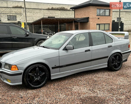 Серый БМВ 3 Серия, объемом двигателя 2.8 л и пробегом 333 тыс. км за 5900 $, фото 1 на Automoto.ua