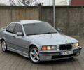 Серый БМВ 3 Серия, объемом двигателя 1.8 л и пробегом 254 тыс. км за 3550 $, фото 1 на Automoto.ua