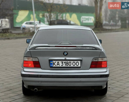 Серый БМВ 3 Серия, объемом двигателя 1.8 л и пробегом 254 тыс. км за 3550 $, фото 3 на Automoto.ua