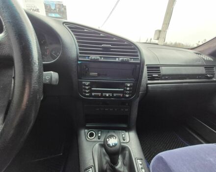 Серый БМВ 3 Серия, объемом двигателя 2 л и пробегом 340 тыс. км за 5100 $, фото 12 на Automoto.ua