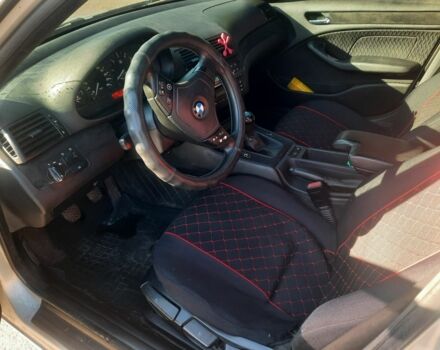 Серый БМВ 3 Серия, объемом двигателя 2 л и пробегом 357 тыс. км за 4290 $, фото 5 на Automoto.ua