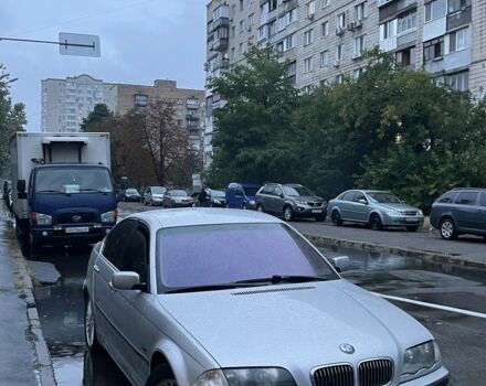 Серый БМВ 3 Серия, объемом двигателя 2.5 л и пробегом 314 тыс. км за 5000 $, фото 8 на Automoto.ua