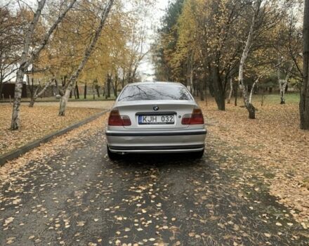 Серый БМВ 3 Серия, объемом двигателя 2 л и пробегом 300 тыс. км за 2500 $, фото 3 на Automoto.ua