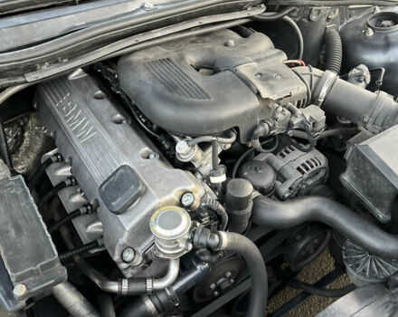 Сірий БМВ 3 Серія, об'ємом двигуна 1.9 л та пробігом 330 тис. км за 3899 $, фото 16 на Automoto.ua