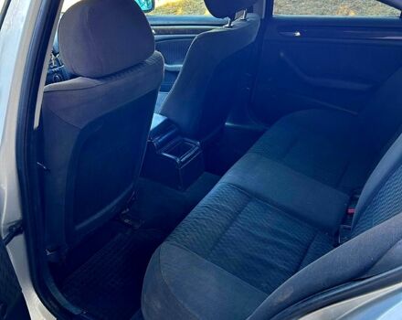 Серый БМВ 3 Серия, объемом двигателя 1.9 л и пробегом 999 тыс. км за 3750 $, фото 3 на Automoto.ua