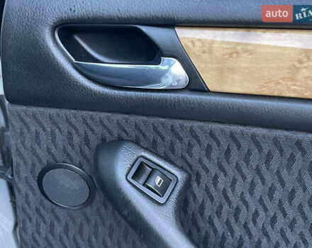 Серый БМВ 3 Серия, объемом двигателя 2.8 л и пробегом 291 тыс. км за 5200 $, фото 32 на Automoto.ua