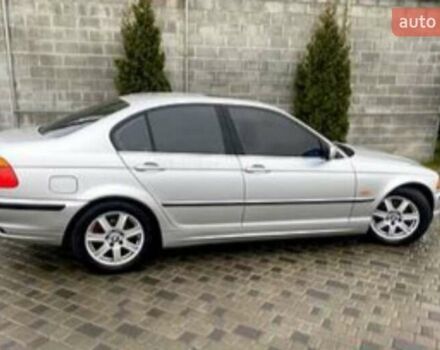 Серый БМВ 3 Серия, объемом двигателя 2 л и пробегом 400 тыс. км за 4000 $, фото 1 на Automoto.ua