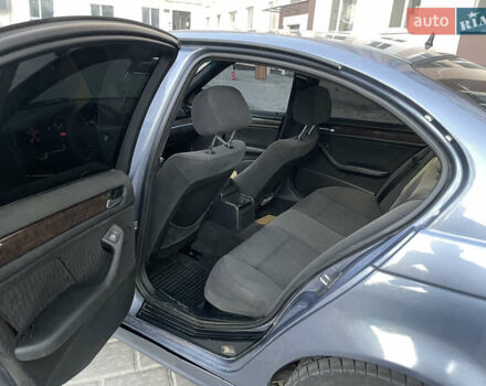 Серый БМВ 3 Серия, объемом двигателя 2 л и пробегом 409 тыс. км за 5600 $, фото 37 на Automoto.ua