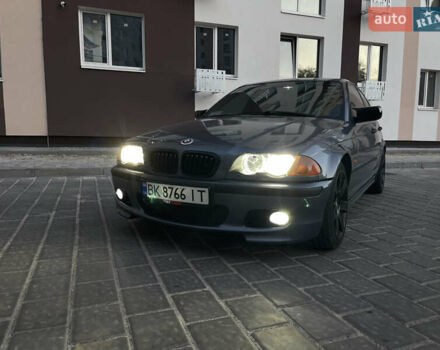 Серый БМВ 3 Серия, объемом двигателя 2 л и пробегом 409 тыс. км за 5600 $, фото 15 на Automoto.ua