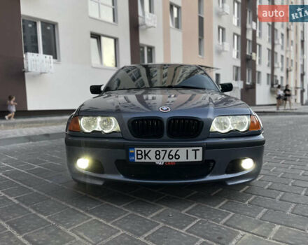 Серый БМВ 3 Серия, объемом двигателя 2 л и пробегом 409 тыс. км за 5600 $, фото 1 на Automoto.ua