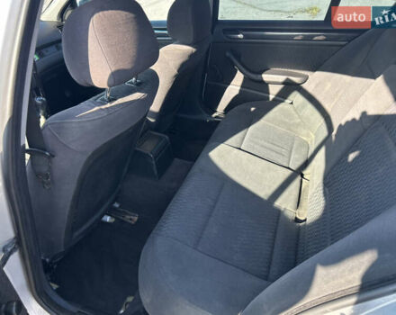 Серый БМВ 3 Серия, объемом двигателя 2.49 л и пробегом 110 тыс. км за 3900 $, фото 7 на Automoto.ua