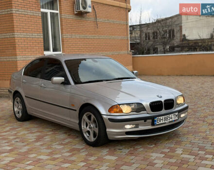 Серый БМВ 3 Серия, объемом двигателя 2 л и пробегом 278 тыс. км за 4000 $, фото 2 на Automoto.ua