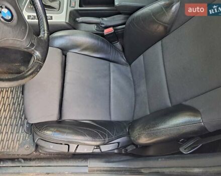 Серый БМВ 3 Серия, объемом двигателя 2.49 л и пробегом 312 тыс. км за 5900 $, фото 10 на Automoto.ua
