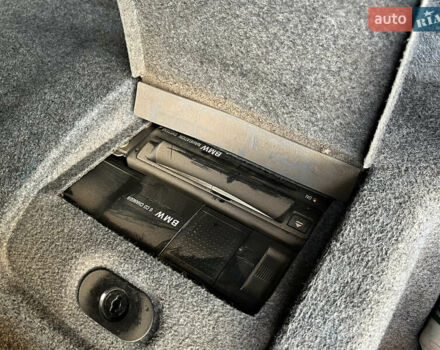 Серый БМВ 3 Серия, объемом двигателя 2.5 л и пробегом 285 тыс. км за 5500 $, фото 9 на Automoto.ua