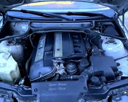 Сірий БМВ 3 Серія, об'ємом двигуна 2 л та пробігом 380 тис. км за 4650 $, фото 10 на Automoto.ua