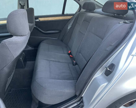 Серый БМВ 3 Серия, объемом двигателя 2.8 л и пробегом 291 тыс. км за 5200 $, фото 20 на Automoto.ua