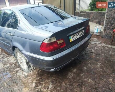 Серый БМВ 3 Серия, объемом двигателя 2 л и пробегом 400 тыс. км за 6000 $, фото 3 на Automoto.ua