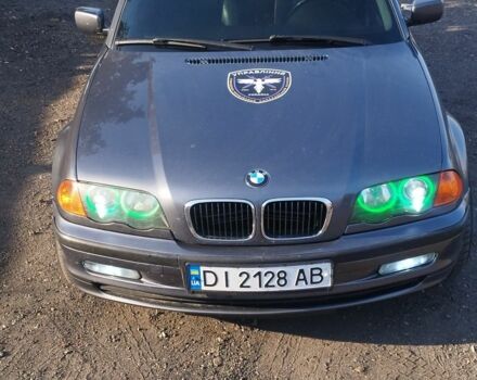 Серый БМВ 3 Серия, объемом двигателя 2 л и пробегом 400 тыс. км за 5500 $, фото 1 на Automoto.ua