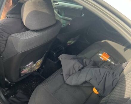 Серый БМВ 3 Серия, объемом двигателя 2 л и пробегом 317 тыс. км за 5000 $, фото 10 на Automoto.ua