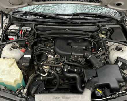 Серый БМВ 3 Серия, объемом двигателя 1.9 л и пробегом 287 тыс. км за 3900 $, фото 9 на Automoto.ua