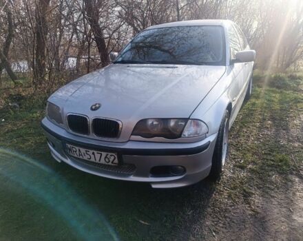 Серый БМВ 3 Серия, объемом двигателя 2 л и пробегом 300 тыс. км за 2834 $, фото 3 на Automoto.ua