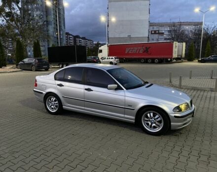 Серый БМВ 3 Серия, объемом двигателя 2 л и пробегом 300 тыс. км за 3900 $, фото 5 на Automoto.ua