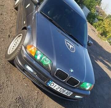 Серый БМВ 3 Серия, объемом двигателя 2 л и пробегом 400 тыс. км за 5550 $, фото 13 на Automoto.ua