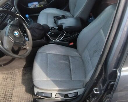 Серый БМВ 3 Серия, объемом двигателя 2 л и пробегом 400 тыс. км за 5500 $, фото 4 на Automoto.ua