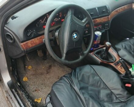 Серый БМВ 3 Серия, объемом двигателя 0 л и пробегом 563 тыс. км за 1892 $, фото 1 на Automoto.ua