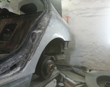 Серый БМВ 3 Серия, объемом двигателя 2 л и пробегом 234 тыс. км за 3400 $, фото 2 на Automoto.ua