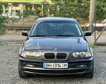 Серый БМВ 3 Серия, объемом двигателя 2.2 л и пробегом 243 тыс. км за 4600 $, фото 1 на Automoto.ua