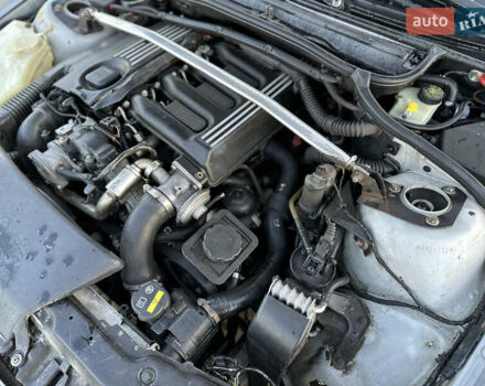 Серый БМВ 3 Серия, объемом двигателя 3 л и пробегом 440 тыс. км за 4999 $, фото 19 на Automoto.ua