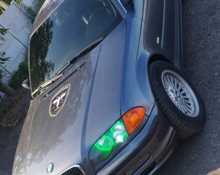 Серый БМВ 3 Серия, объемом двигателя 2 л и пробегом 400 тыс. км за 5500 $, фото 2 на Automoto.ua