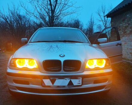 Сірий БМВ 3 Серія, об'ємом двигуна 2 л та пробігом 360 тис. км за 5100 $, фото 1 на Automoto.ua