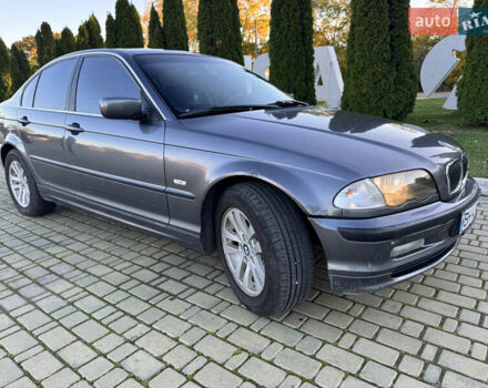 Серый БМВ 3 Серия, объемом двигателя 2.2 л и пробегом 229 тыс. км за 4950 $, фото 3 на Automoto.ua