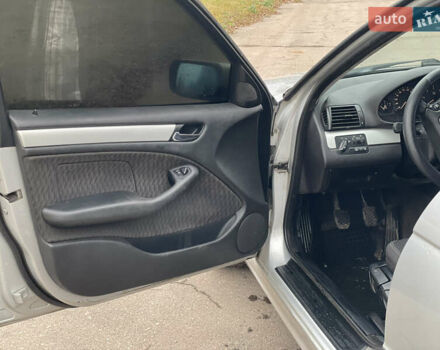 Сірий БМВ 3 Серія, об'ємом двигуна 1.95 л та пробігом 360 тис. км за 3444 $, фото 9 на Automoto.ua