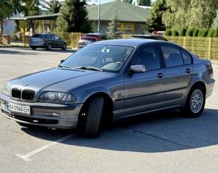 Серый БМВ 3 Серия, объемом двигателя 2 л и пробегом 3 тыс. км за 3450 $, фото 5 на Automoto.ua