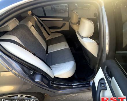 Серый БМВ 3 Серия, объемом двигателя 2.2 л и пробегом 384 тыс. км за 4099 $, фото 6 на Automoto.ua