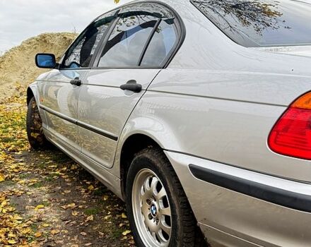 Серый БМВ 3 Серия, объемом двигателя 1.9 л и пробегом 220 тыс. км за 5000 $, фото 2 на Automoto.ua