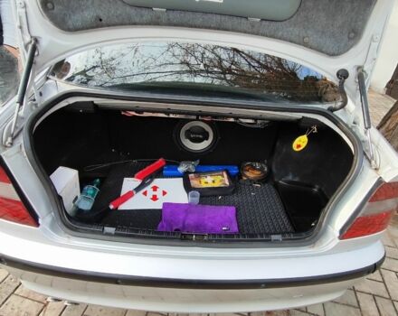 Серый БМВ 3 Серия, объемом двигателя 2.2 л и пробегом 328 тыс. км за 6200 $, фото 7 на Automoto.ua