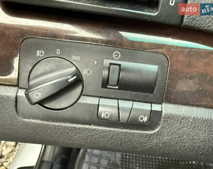 Сірий БМВ 3 Серія, об'ємом двигуна 1.8 л та пробігом 294 тис. км за 4500 $, фото 31 на Automoto.ua