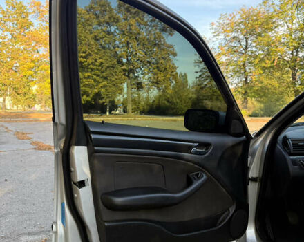 Сірий БМВ 3 Серія, об'ємом двигуна 2 л та пробігом 190 тис. км за 6000 $, фото 16 на Automoto.ua