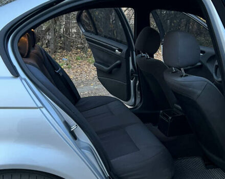 Серый БМВ 3 Серия, объемом двигателя 2 л и пробегом 240 тыс. км за 5000 $, фото 10 на Automoto.ua