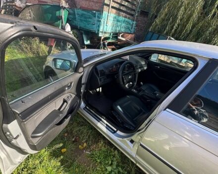 Серый БМВ 3 Серия, объемом двигателя 2 л и пробегом 340 тыс. км за 4800 $, фото 7 на Automoto.ua